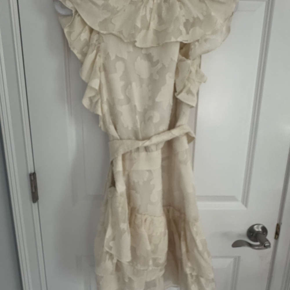 Veronica Beard Beige Ruffled Blouse - Picture 3 of 4